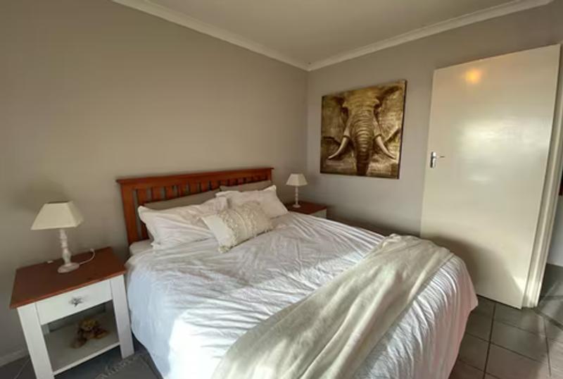 2 Bedroom Property for Sale in Gordons Bay Western Cape